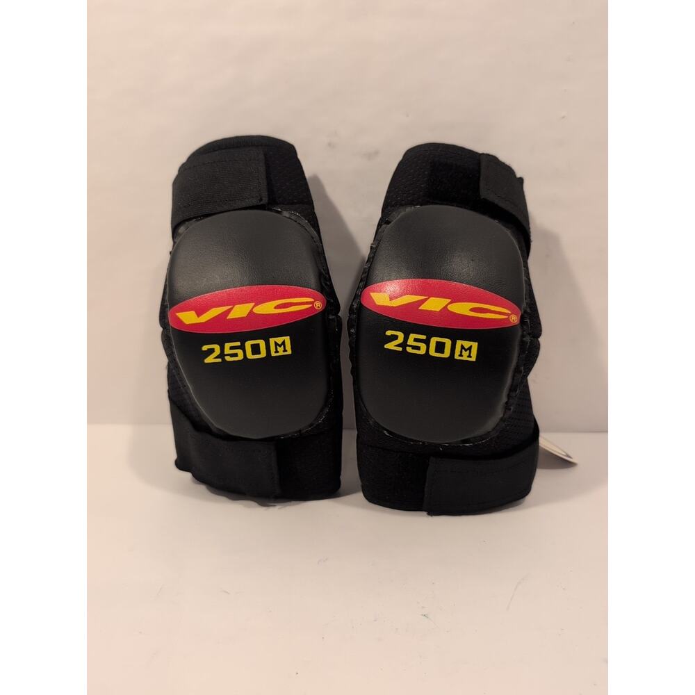 VIC 250 Hockey Elbow Pads - Size SR Medium - New Old Stock - Vintage Elbow Pads